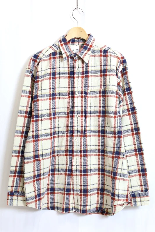 BAMBOO SHOOTS x Mountain Research / HIKING FLANNEL SHIRT