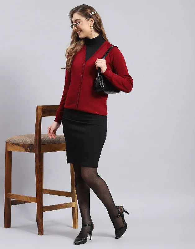 Women Maroon Solid V Neck Full Sleeve Cardigan