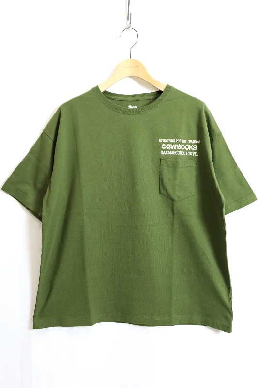 COW BOOKS / Book Vendor Pocket T-shirts-Green