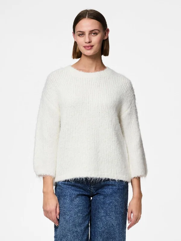 Dalaila Knitted Jumper (Cloud Dancer)