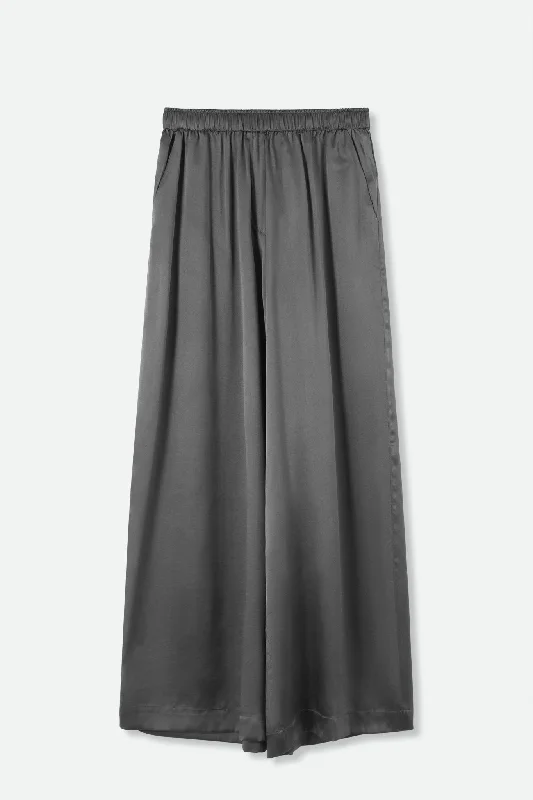 PRIYA CHARMEUSE SILK WIDE LEG PANT IN GUNMETAL SILVER